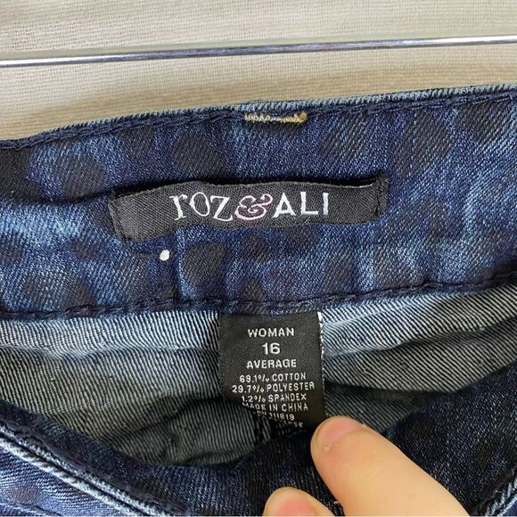 Roz & Ali Jeans Women's 16 Plus Size Leopard Print Skinny Denim Stretch Pockets - Picture 11 of 11